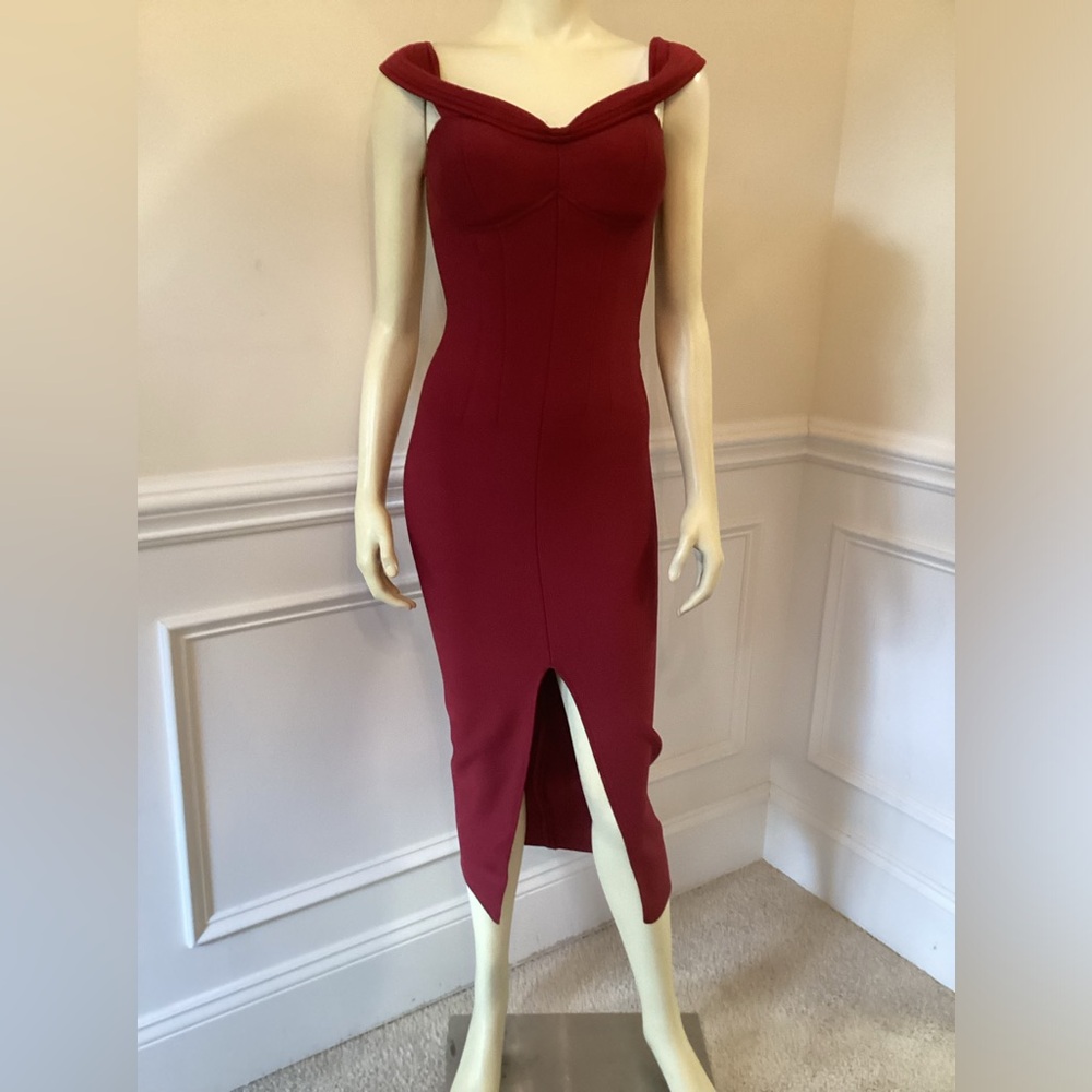 WN SZ M RED BODY CON MAXI DRESS